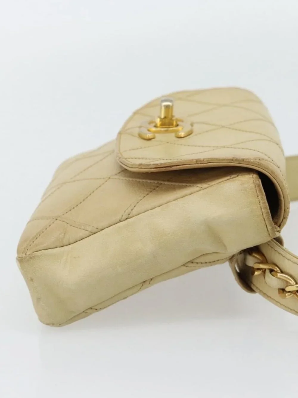 CHANEL Bicolore Waist bag Lamb Skin Beige Gold CC Auth 182545